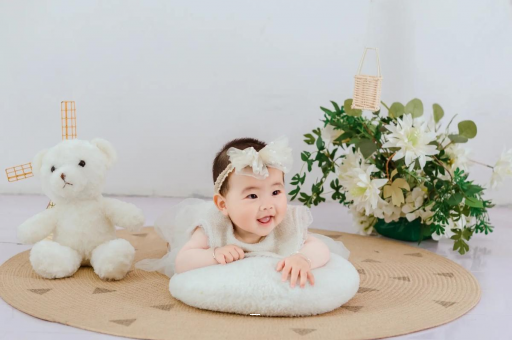 保亭几个月宝宝可以吃水果